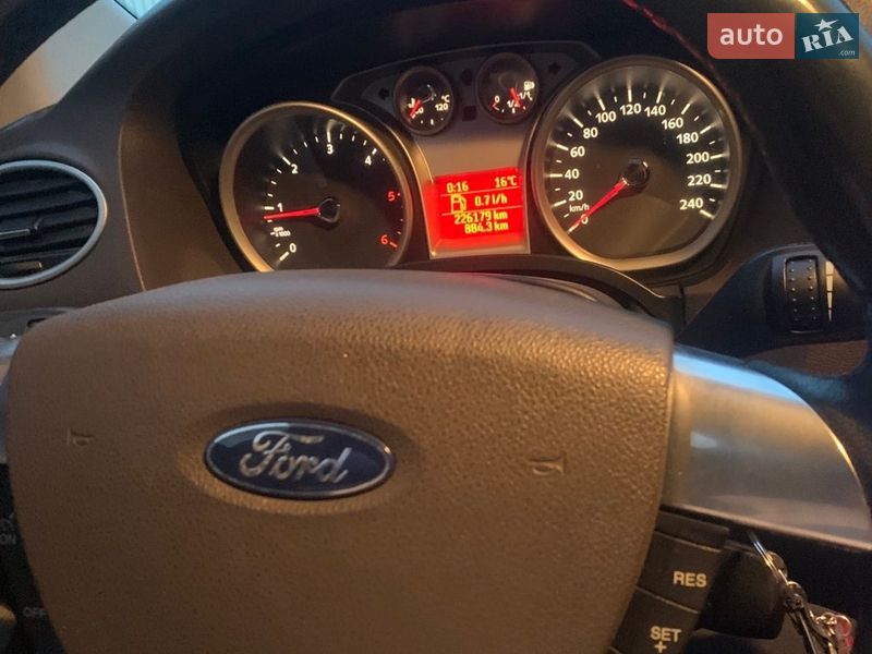 Універсал Ford Focus 2008 в Воловцю