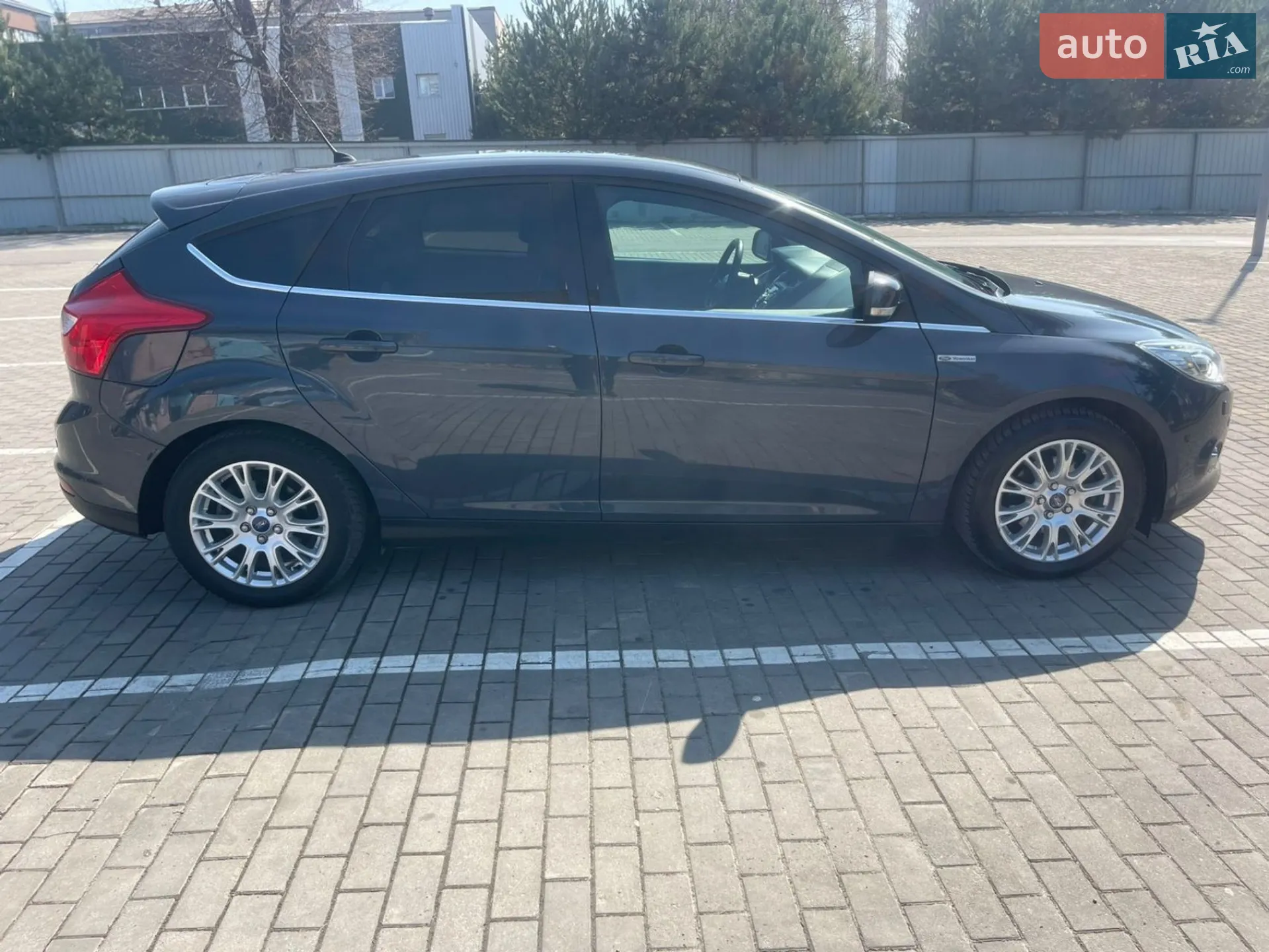 2010 Ford Focus - мініатюра 6