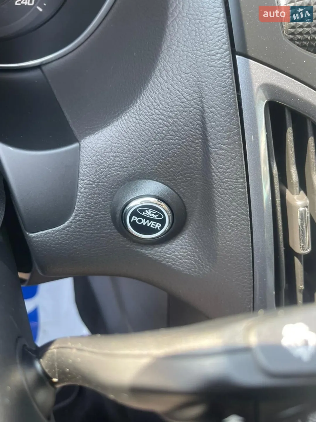 2010 Ford Focus - мініатюра 14