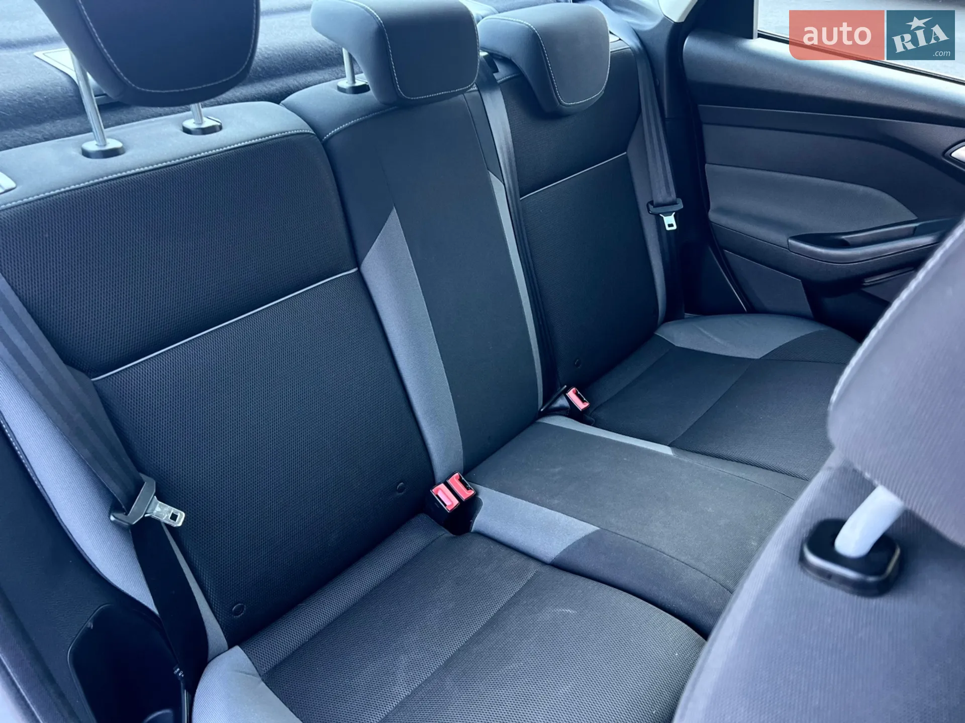 2013 Ford Focus - мініатюра 22