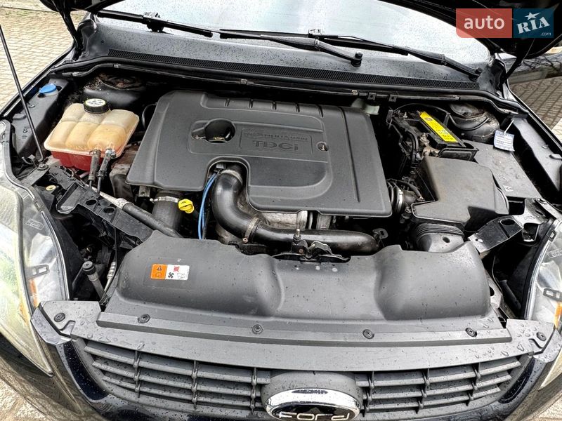 Хэтчбек Ford Focus 2010 в Ивано-Франковске