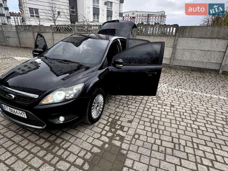 Хэтчбек Ford Focus 2010 в Ивано-Франковске