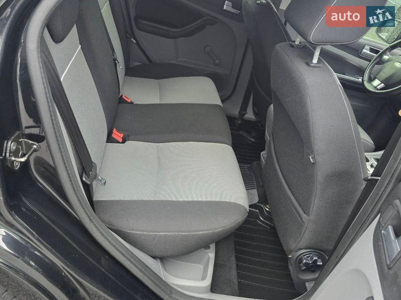 Хэтчбек Ford Focus 2010 в Полтаве фото 18 Хэтчбек Ford Focus 2010 в Полтаве
