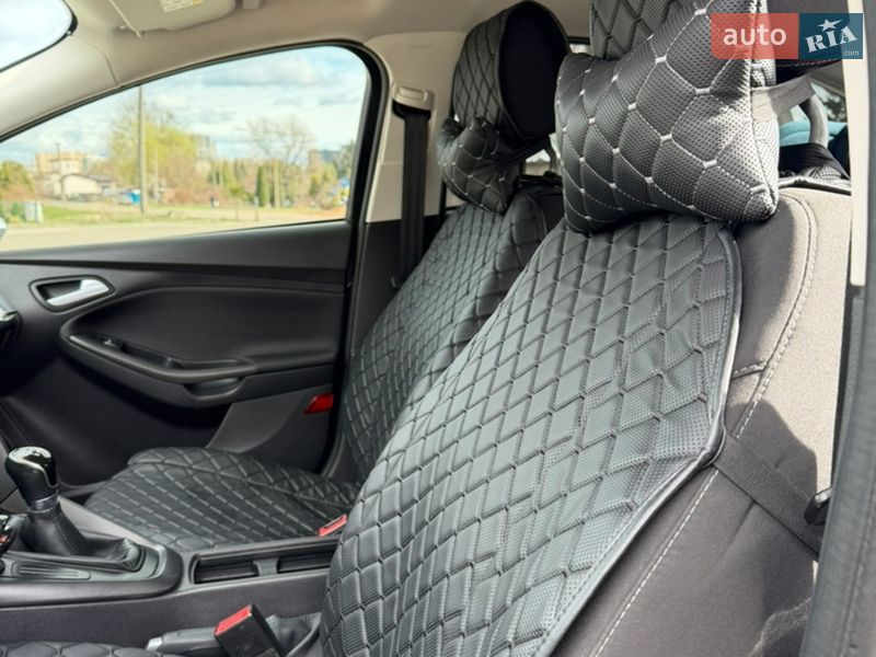 Седан Ford Focus 2016 в Вишневому