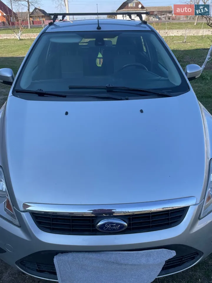 2010 Ford Focus - мініатюра 16