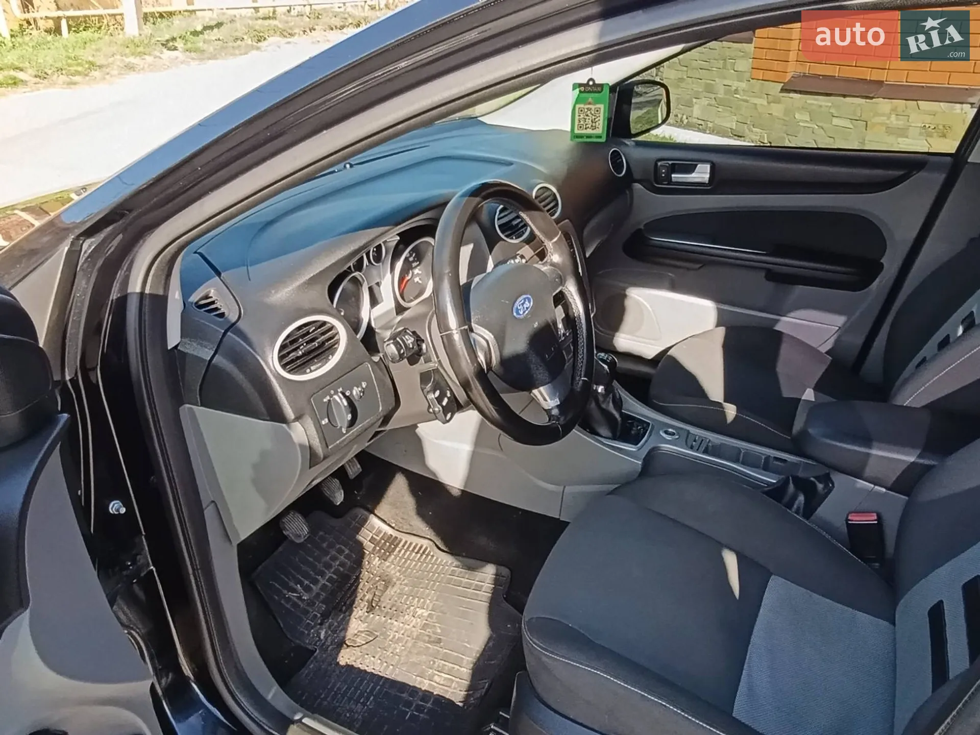 2010 Ford Focus - мініатюра 18