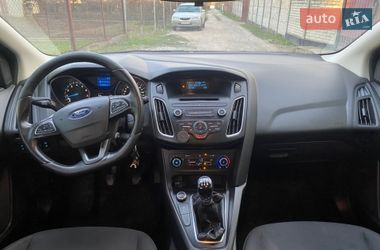 Хетчбек Ford Focus 2016 в Дніпрі