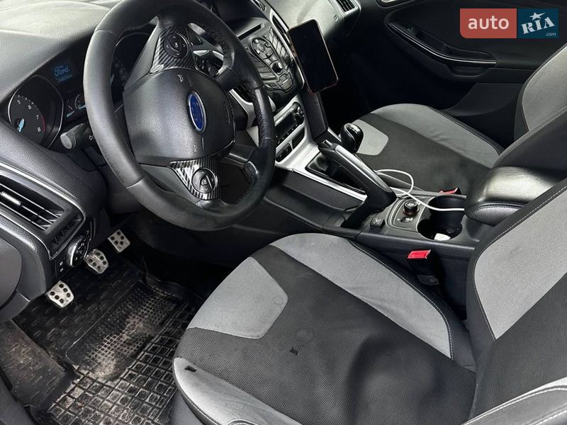 Седан Ford Focus 2012 в Киеве