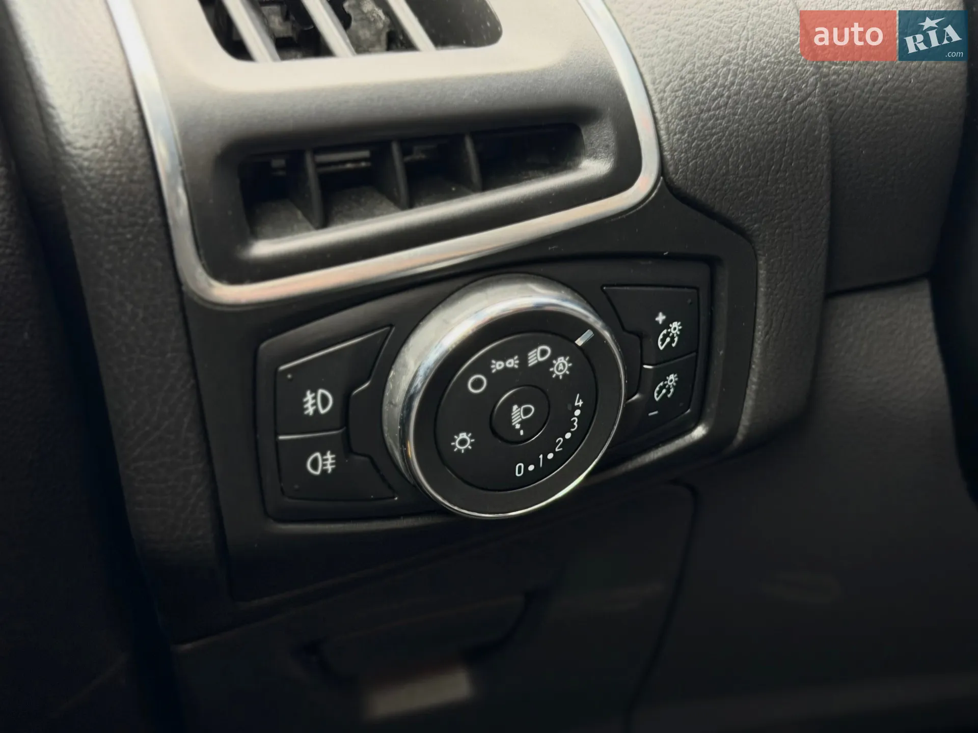 2013 Ford Focus - мініатюра 30