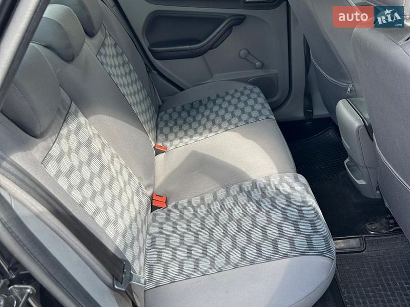 Седан Ford Focus 2011 в Виннице