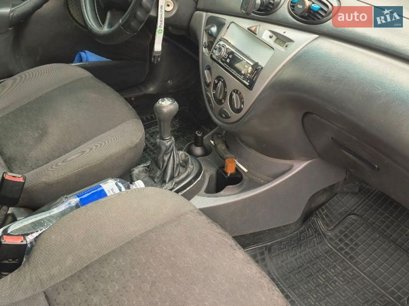Седан Ford Focus 2003 в Львові