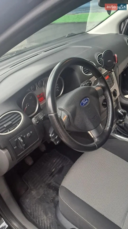 2012 Ford Focus - мініатюра 9