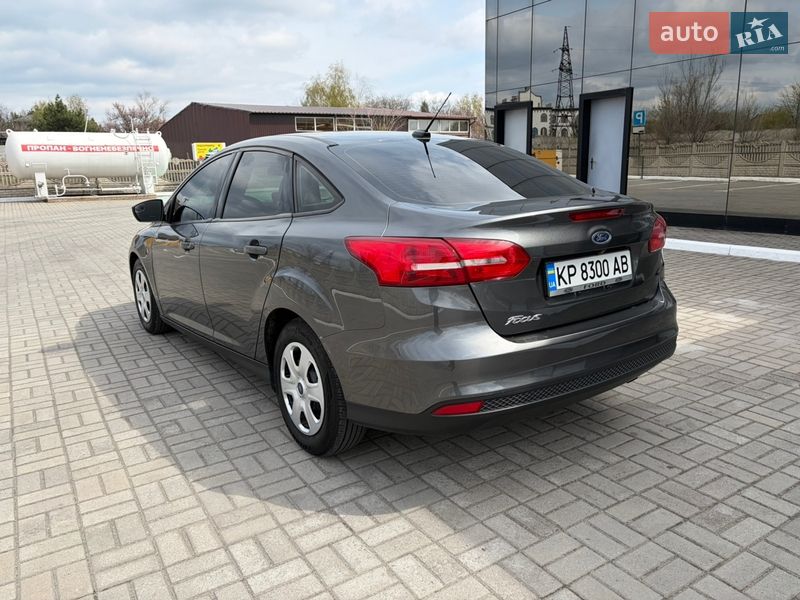 Седан Ford Focus 2016 в Запорожье