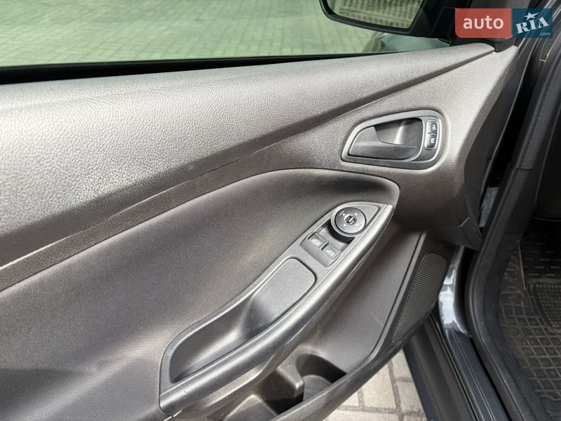 Седан Ford Focus 2016 в Запорожье