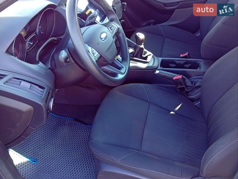 Седан Ford Focus 2015 в Києві фото 12 Седан Ford Focus 2015 в Києві