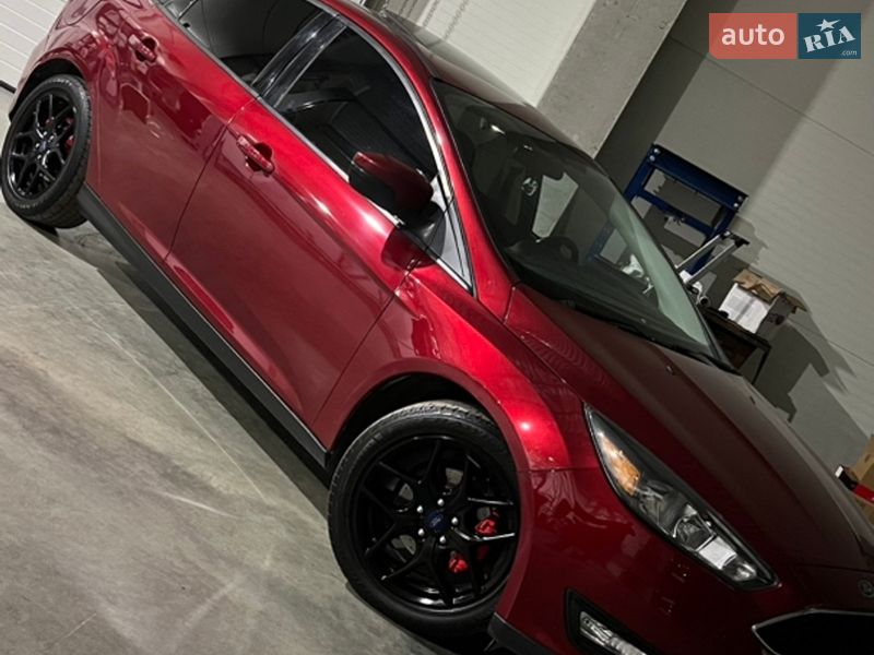 Хетчбек Ford Focus 2015 в Львові