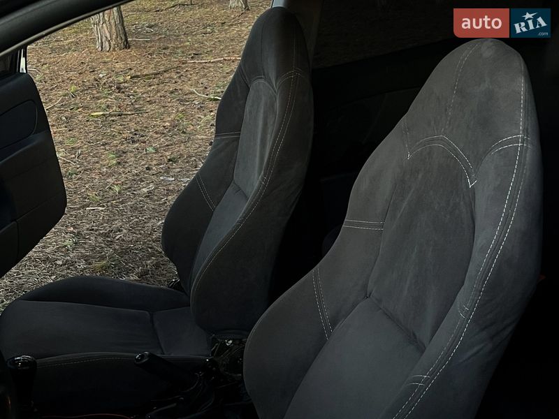 Хэтчбек Ford Focus 2004 в Вышгороде