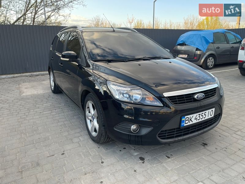 Ford Focus 2010 Ford Focus 2010