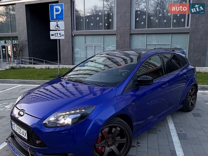 Хетчбек Ford Focus 2013 в Дніпрі