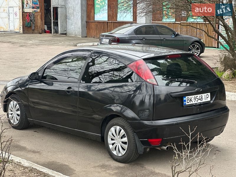 Хэтчбек Ford Focus 2005 в Ровно