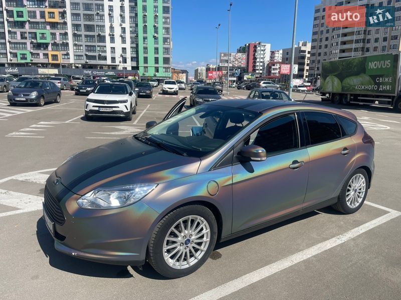 Хэтчбек Ford Focus 2016 в Киеве
