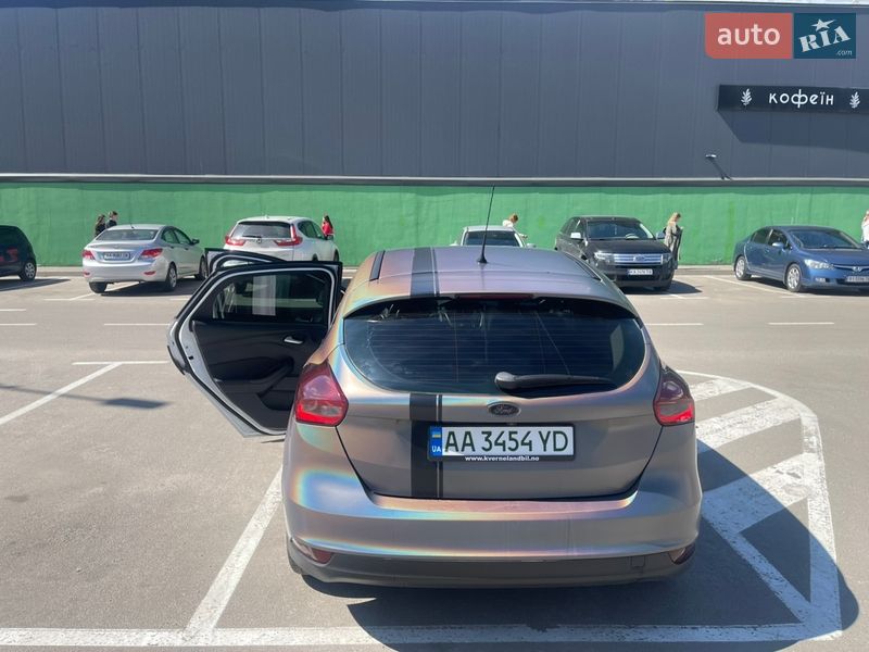 Хэтчбек Ford Focus 2016 в Киеве