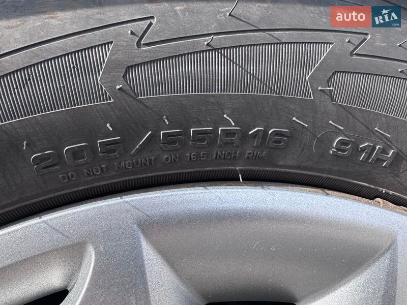 Хетчбек Ford Focus 2017 в Дніпрі фото 28 Хетчбек Ford Focus 2017 в Дніпрі