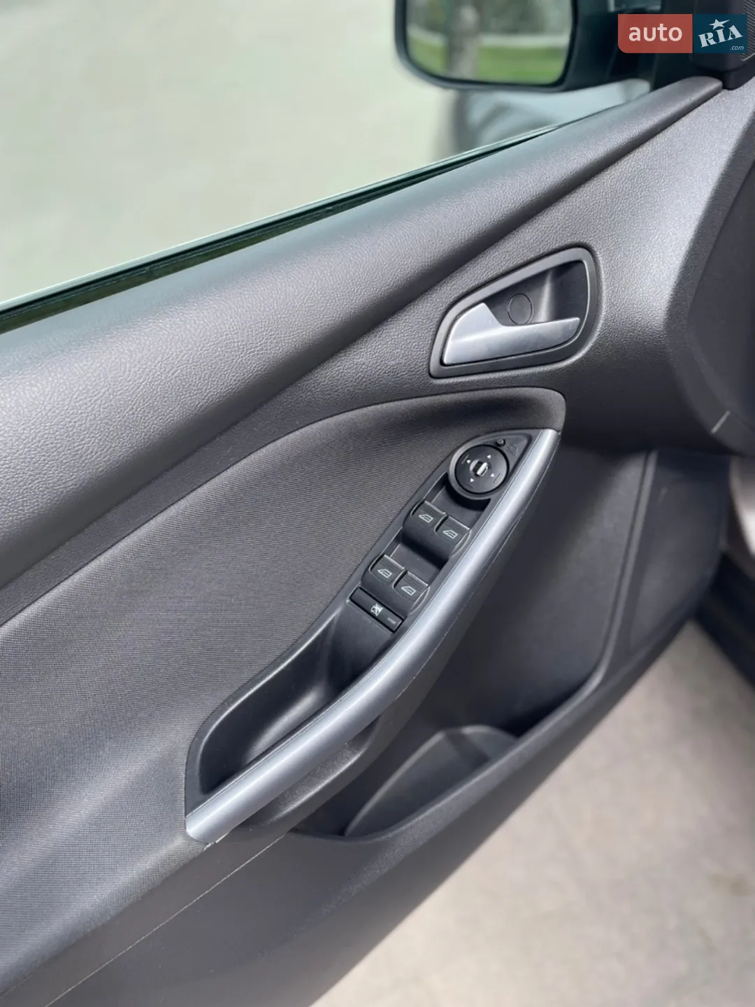 2011 Ford Focus - мініатюра 25