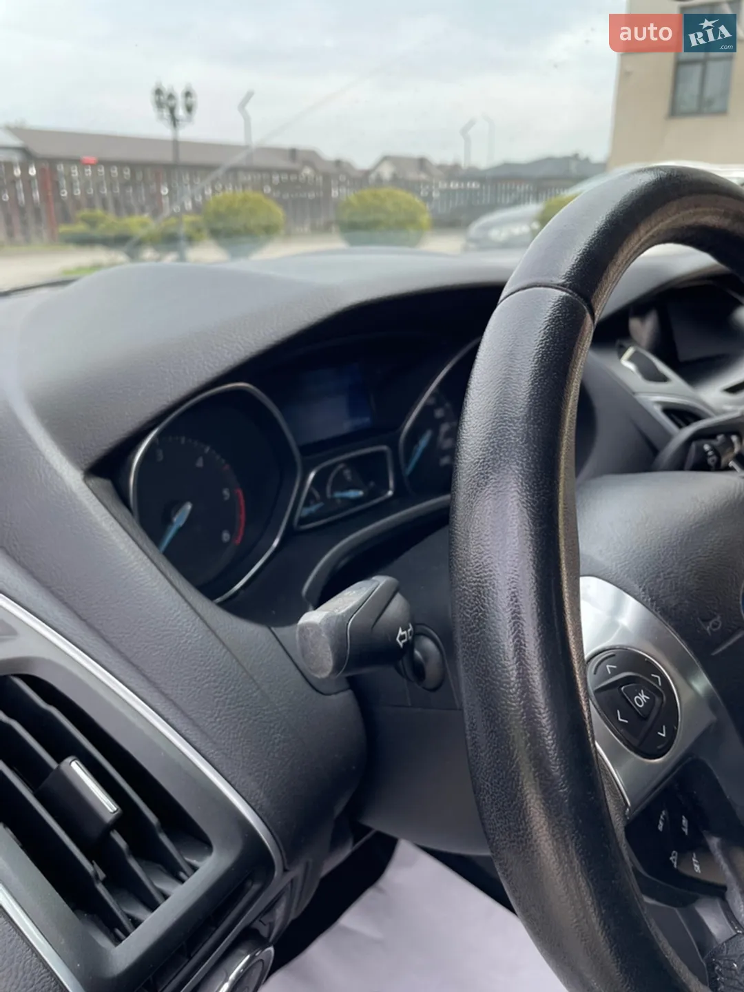 2011 Ford Focus - мініатюра 28