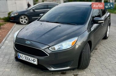Седан Ford Focus 2015 в Ужгороде