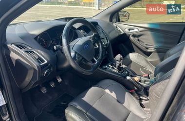 Хэтчбек Ford Focus 2016 в Киеве