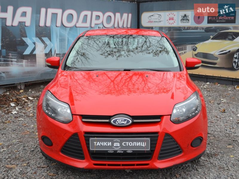 Хэтчбек Ford Focus 2014 в Киеве