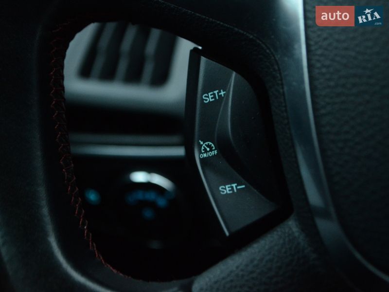 Хэтчбек Ford Focus 2014 в Киеве