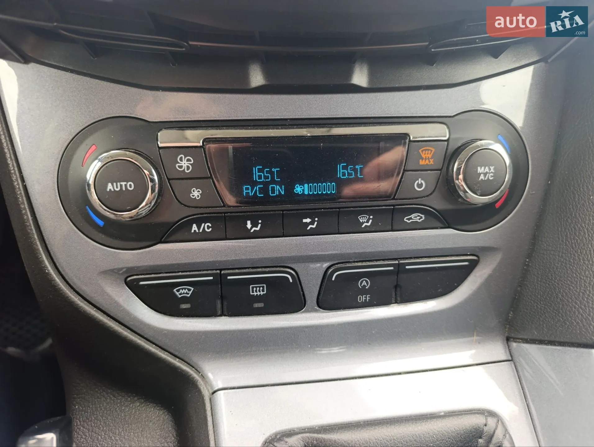 2011 Ford Focus - мініатюра 17