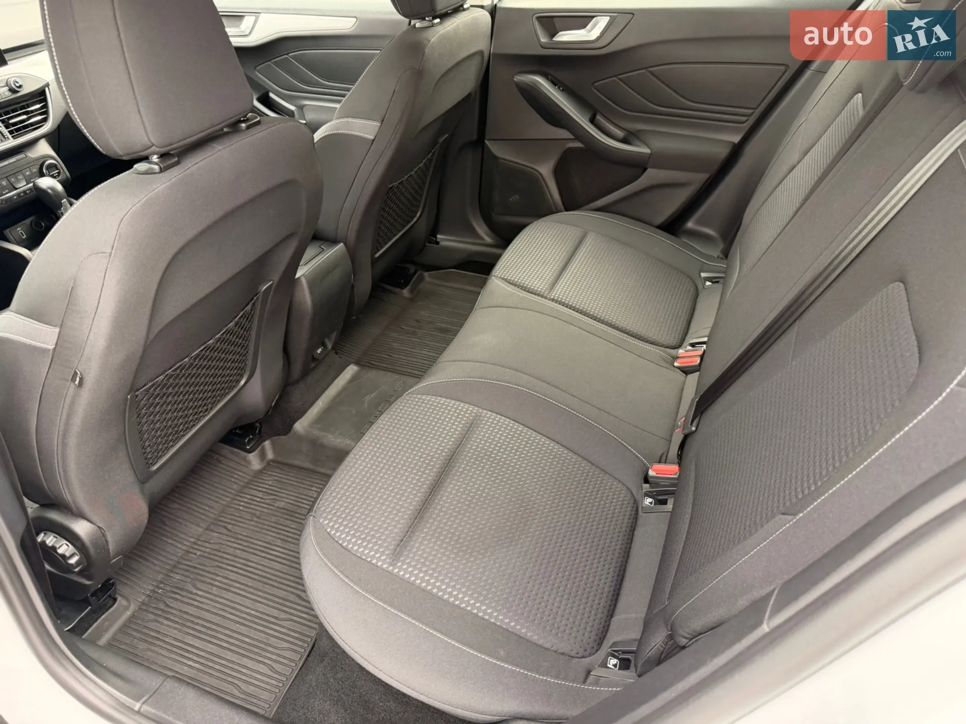 2019 Ford Focus - мініатюра 10