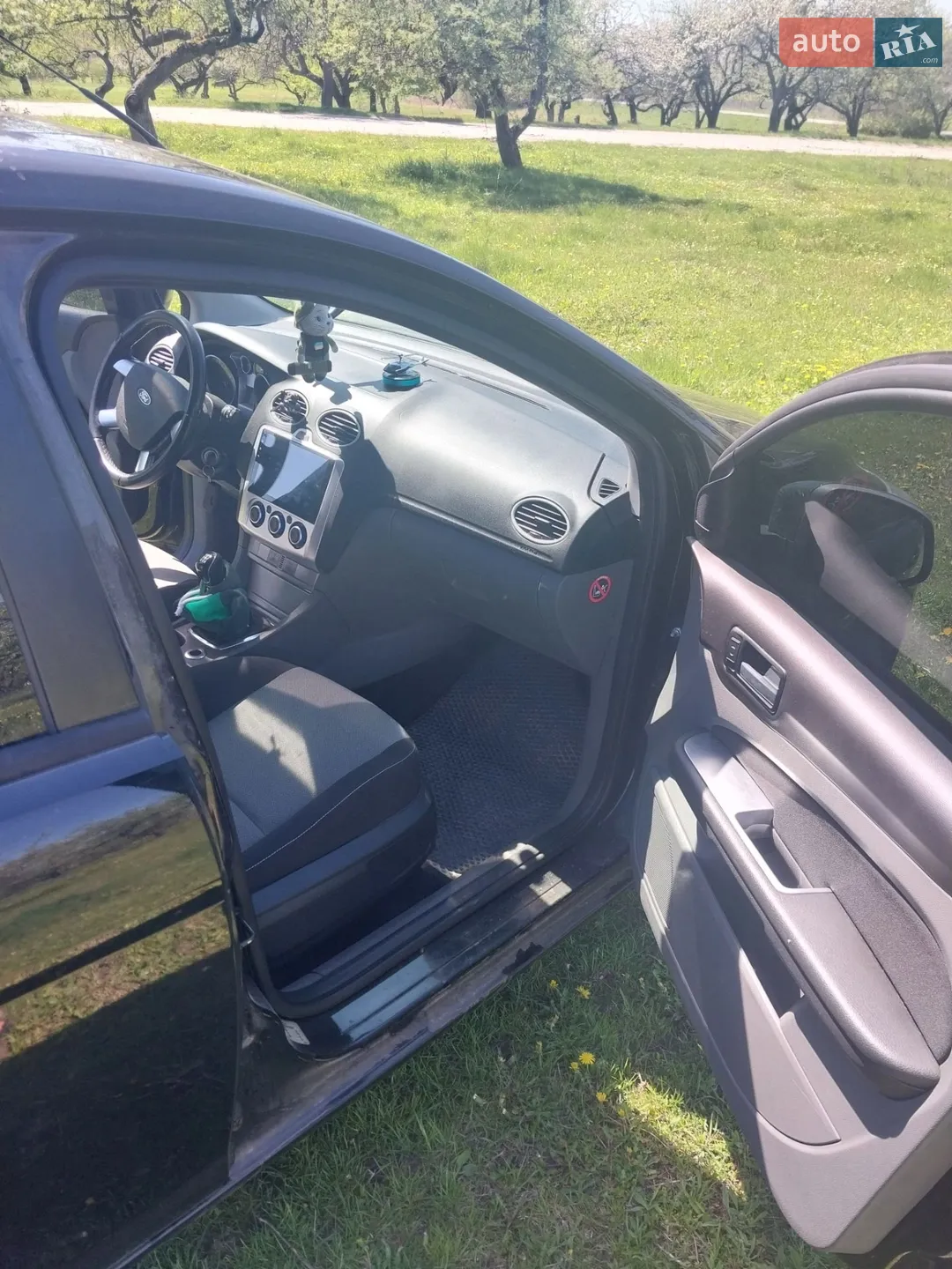 2010 Ford Focus - мініатюра 4