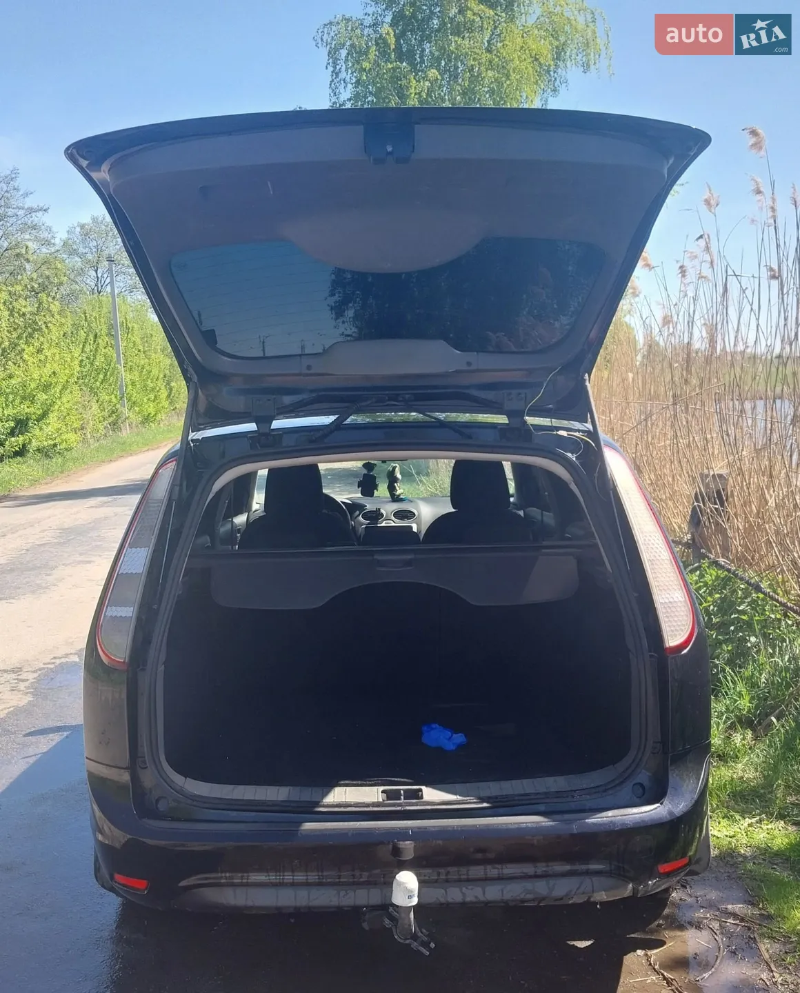 2010 Ford Focus - мініатюра 9