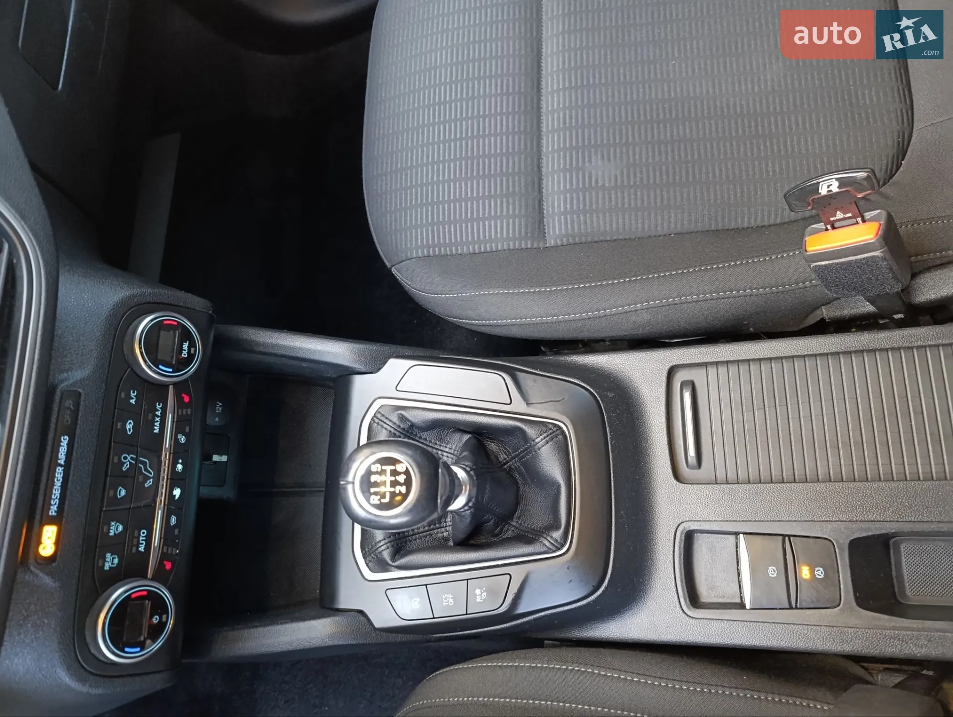 2020 Ford Focus - мініатюра 4