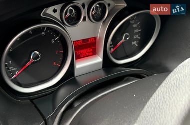 Хэтчбек Ford Focus 2010 в Высоком