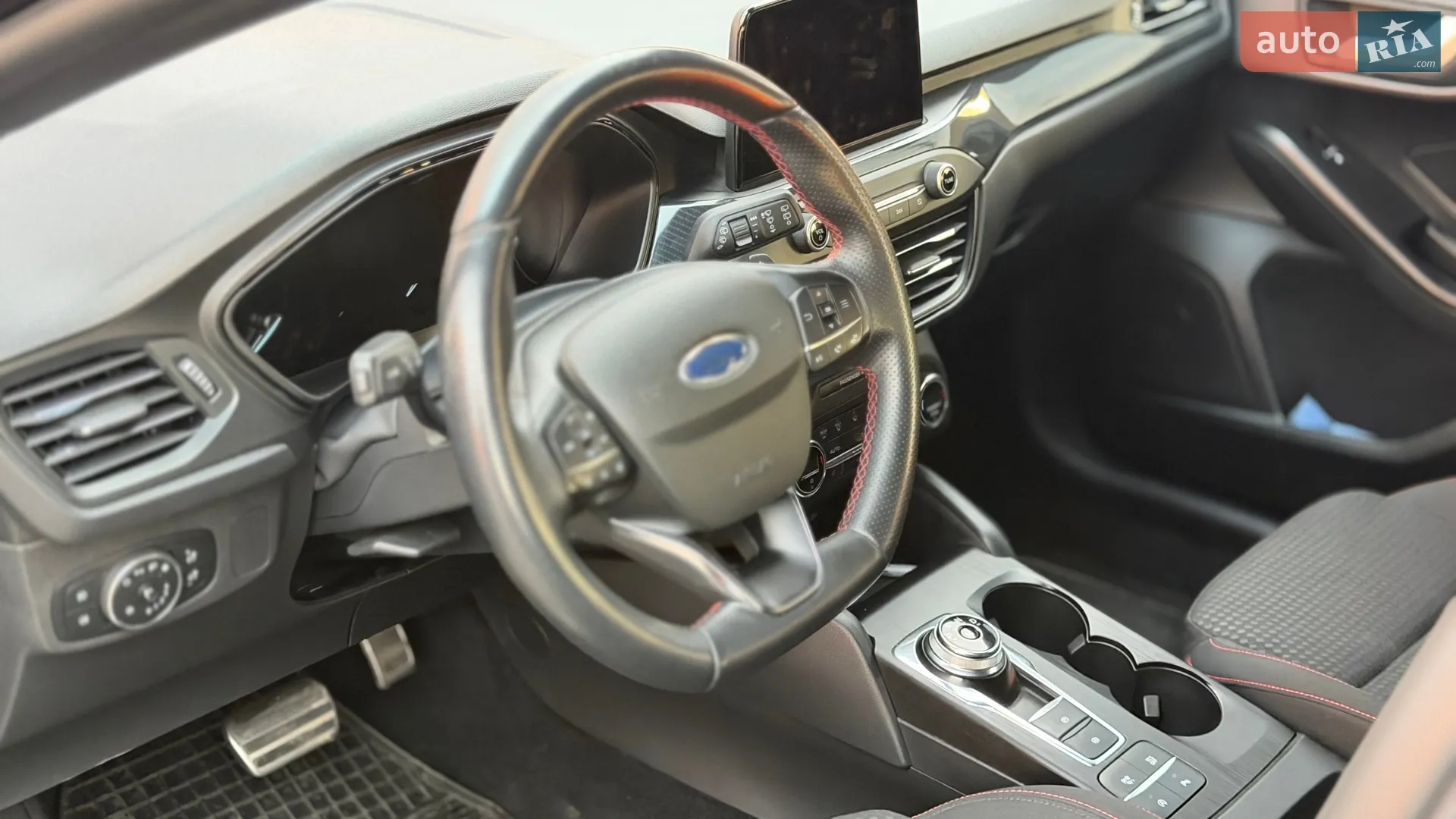 2020 Ford Focus - мініатюра 25