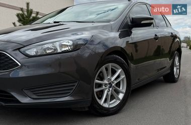 Седан Ford Focus 2015 в Черкасах