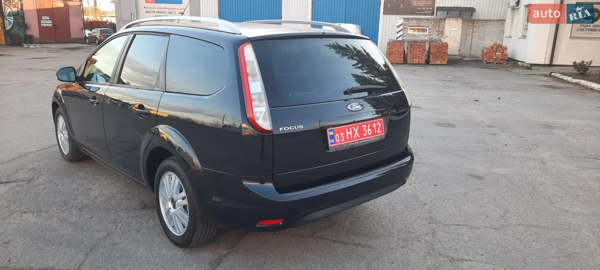 2010 Ford Focus - мініатюра 10