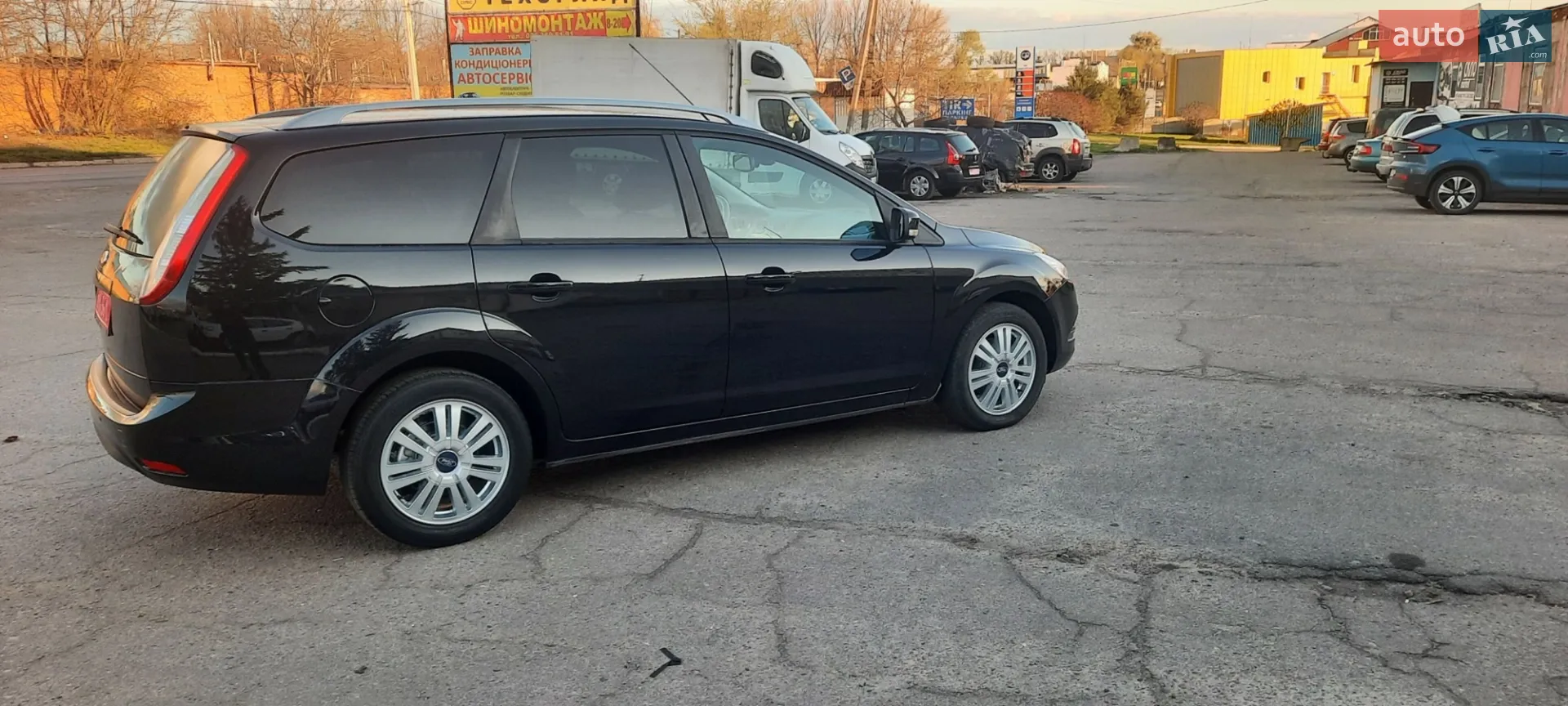 2010 Ford Focus - мініатюра 15