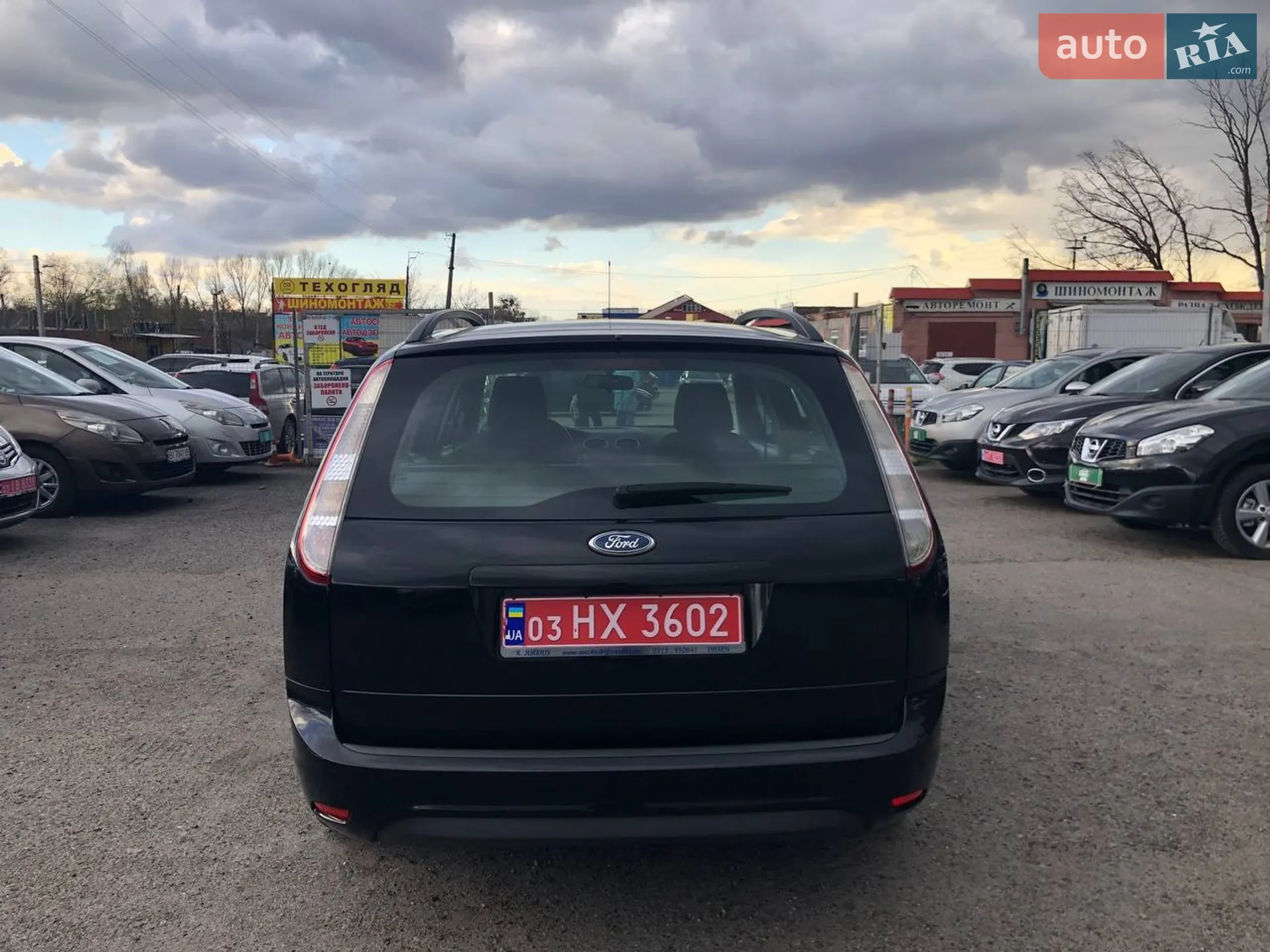 2010 Ford Focus - мініатюра 14