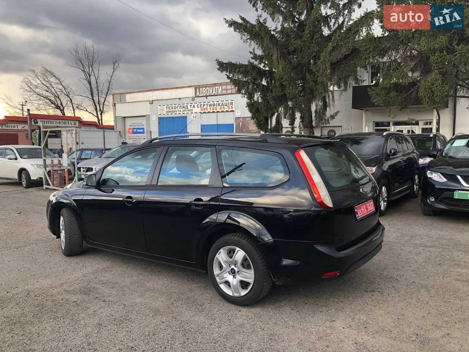 2010 Ford Focus - мініатюра 9