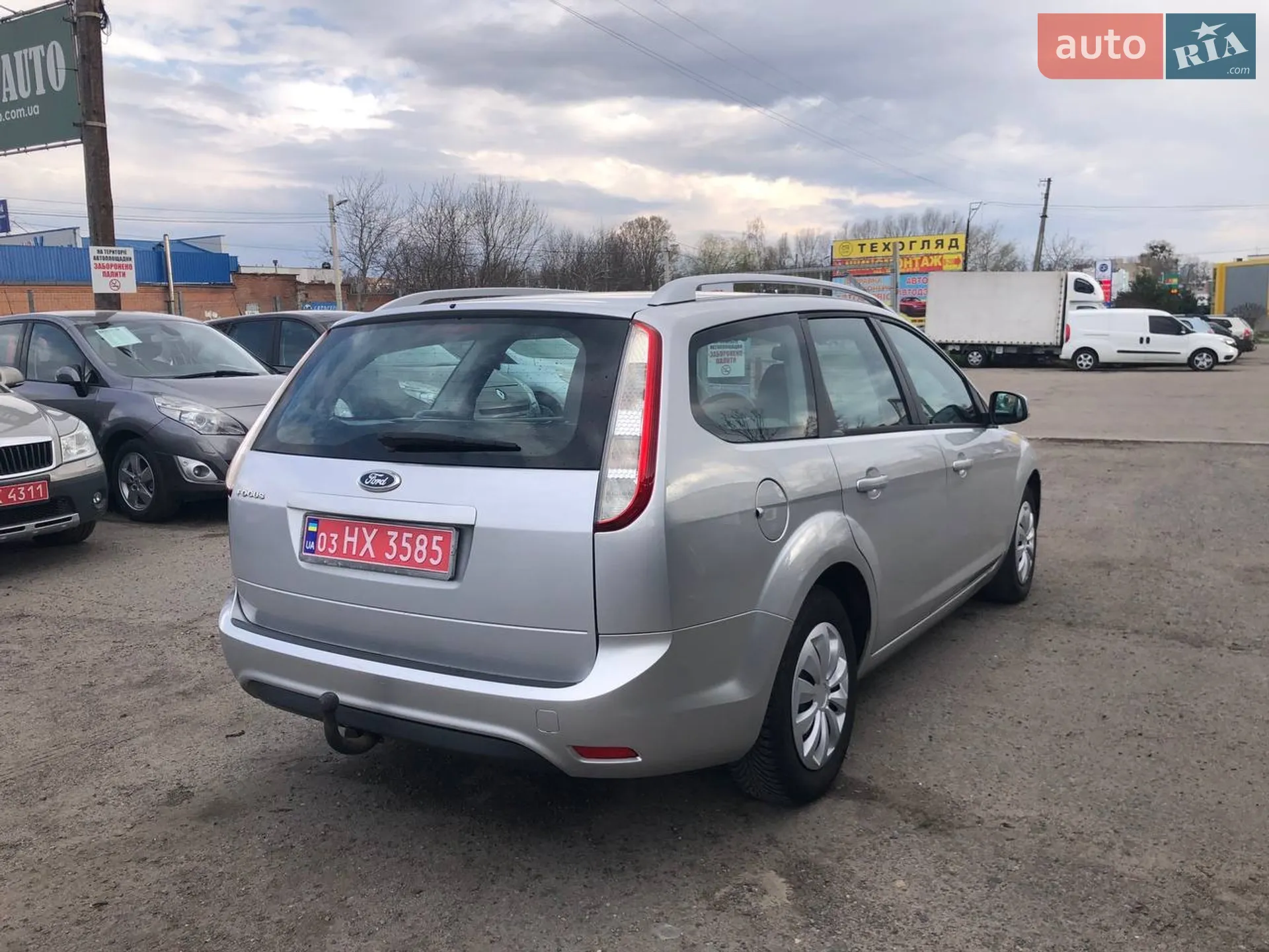 2010 Ford Focus - мініатюра 11