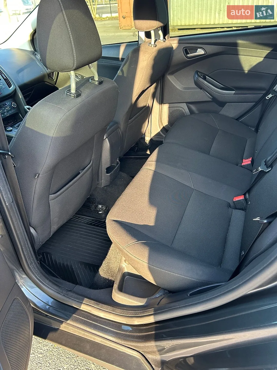 2016 Ford Focus - мініатюра 9