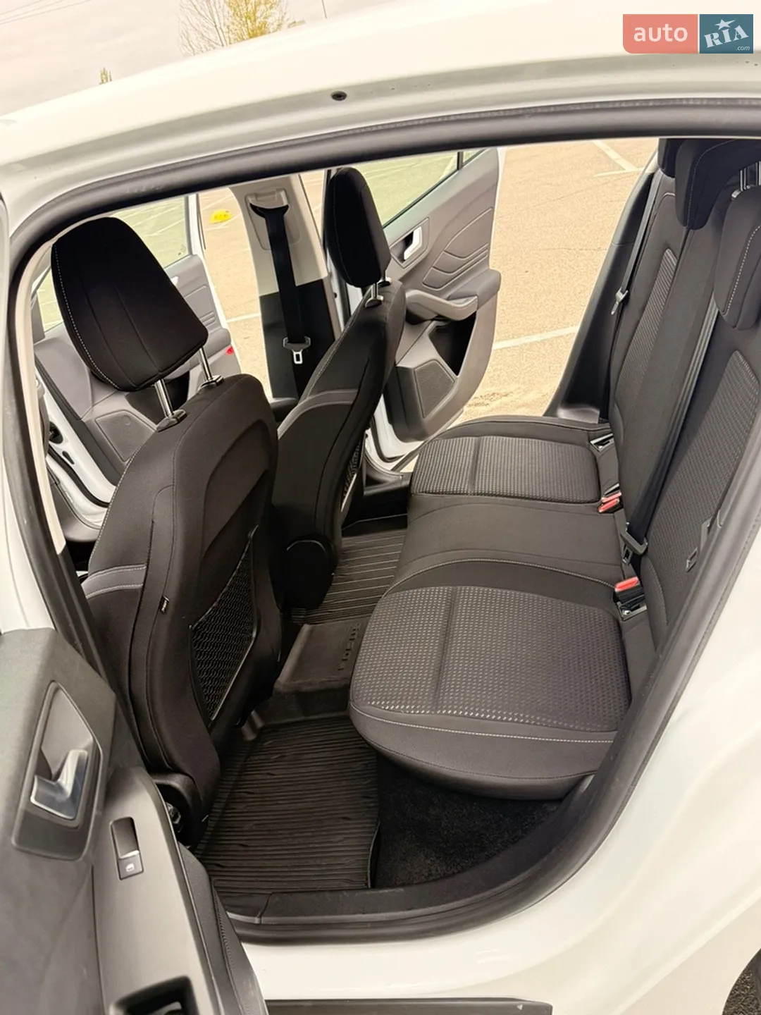 2019 Ford Focus - мініатюра 13