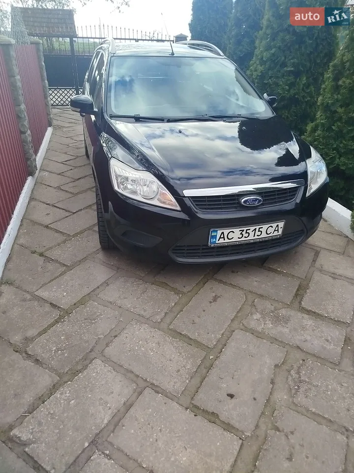 2010 Ford Focus - мініатюра 9