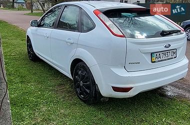 Хэтчбек Ford Focus 2011 в Киеве